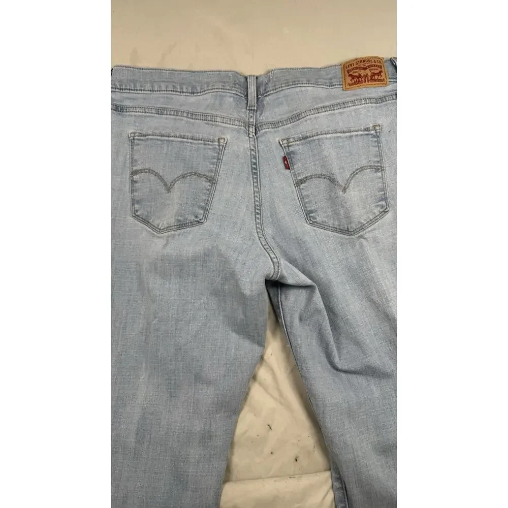 Levi’s 314 Shaping Straight Jeans Women’s W32 L32 Light Wash Stretch Denim